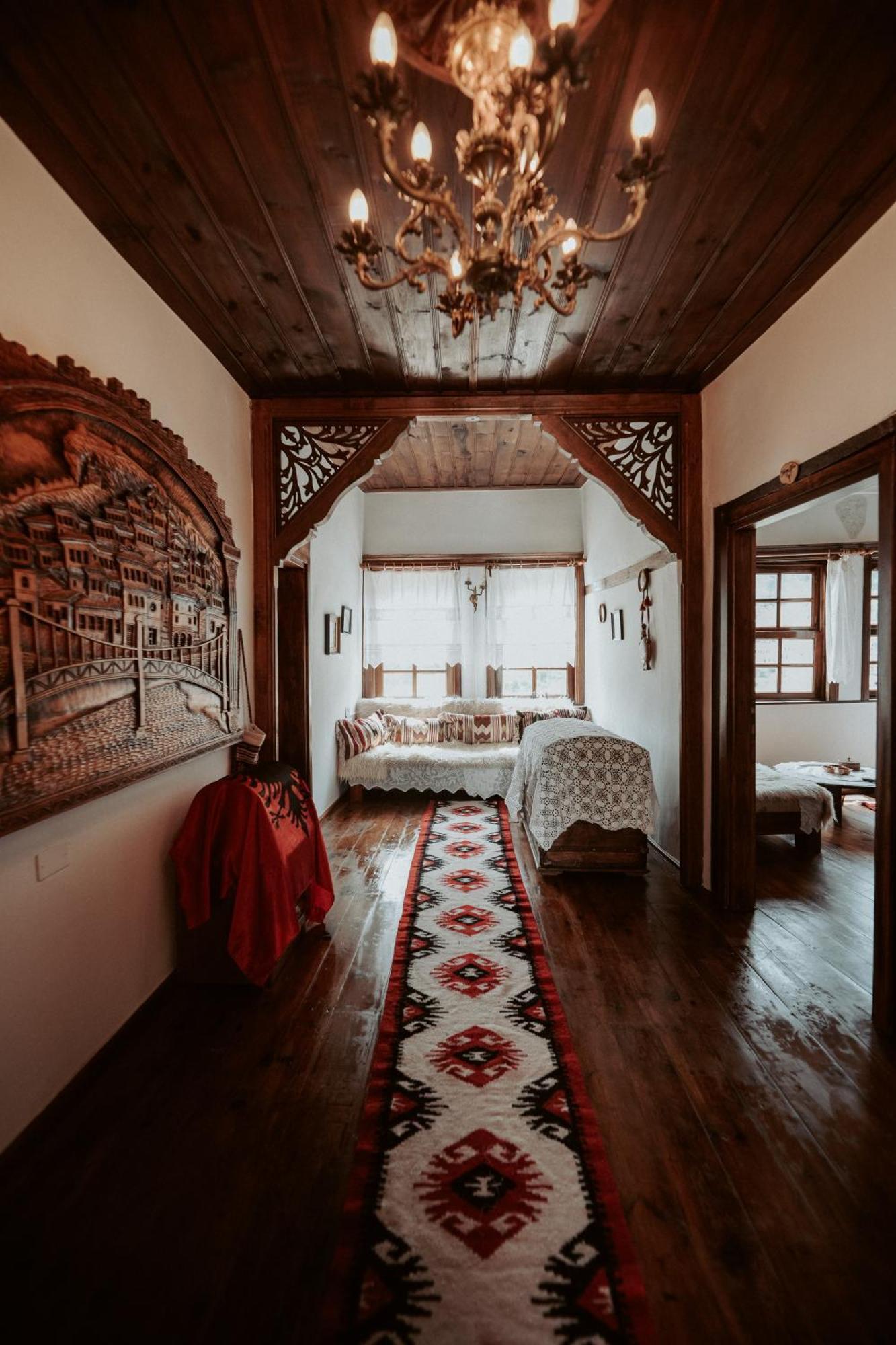 Hotel Ansel Μπεράτ Εξωτερικό φωτογραφία