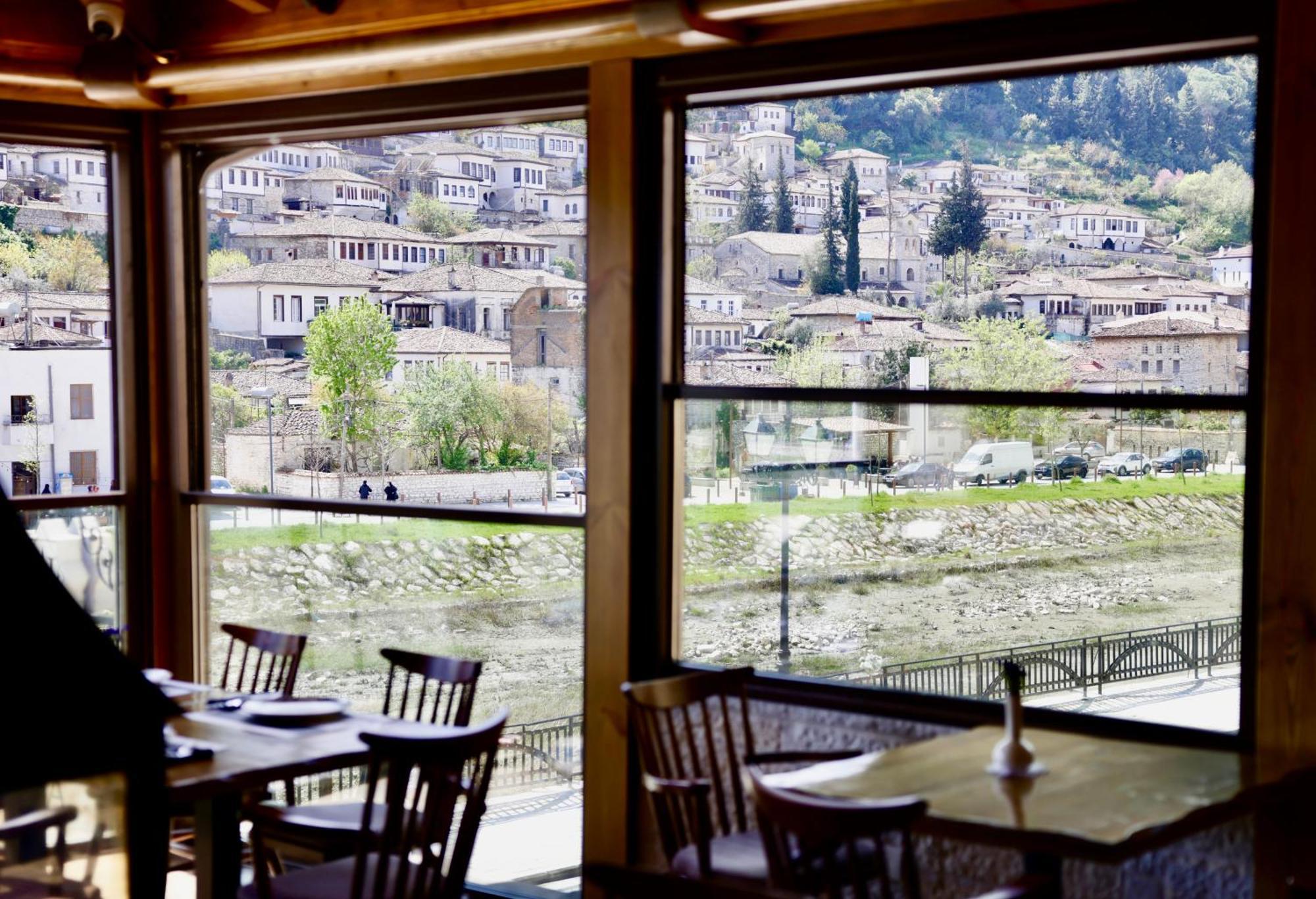 Hotel Ansel Μπεράτ Εξωτερικό φωτογραφία