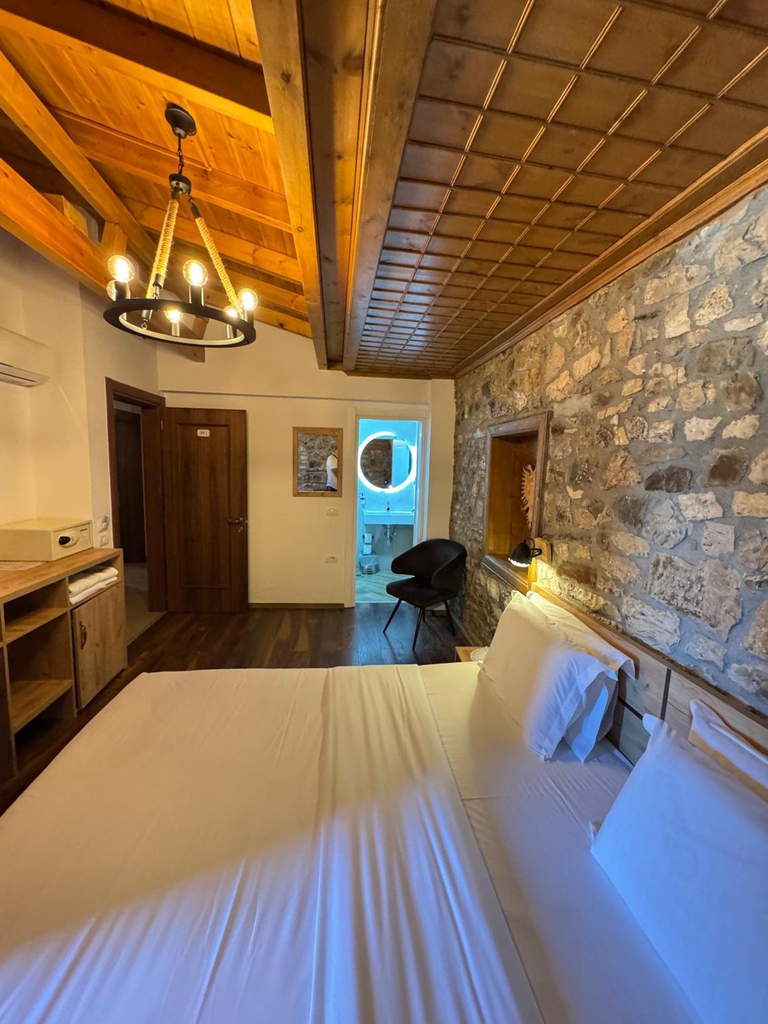 Hotel Ansel Μπεράτ Εξωτερικό φωτογραφία