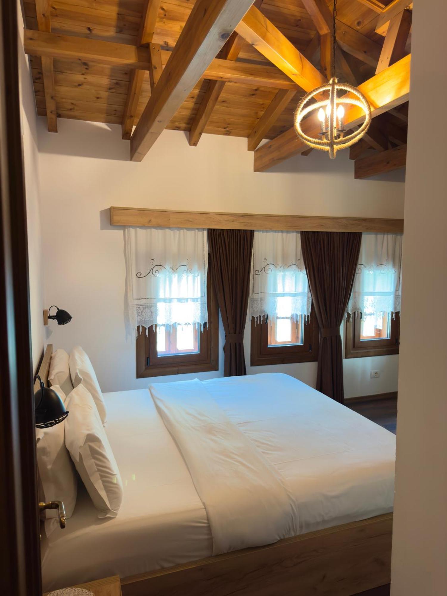Hotel Ansel Μπεράτ Εξωτερικό φωτογραφία